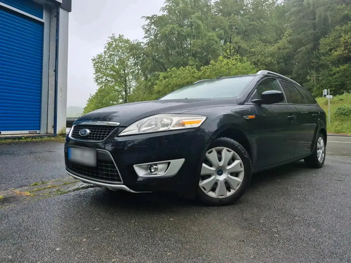 Gebraucht Ford Mondeo 122 PS (89 kW) 2009 Schwarz Kombi