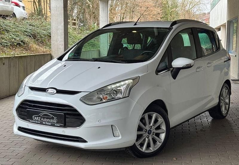 Gebraucht Ford B-MAX Titanium 125 PS (91 kW) 2017 Weiß Van / Kleinbus
