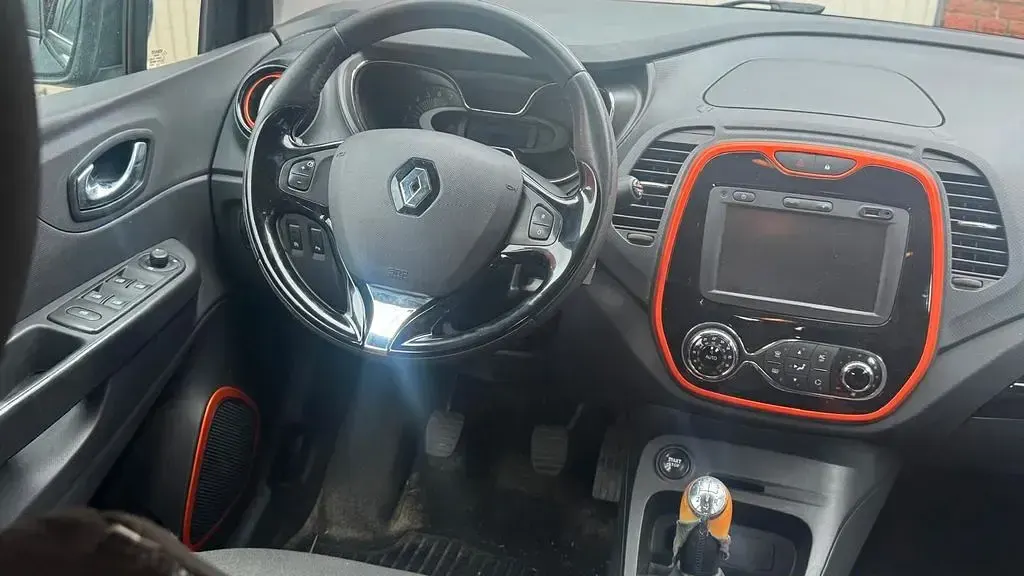 Gebraucht Renault Captur Luxe 90 PS (66 kW) 2013 Schwarz SUV