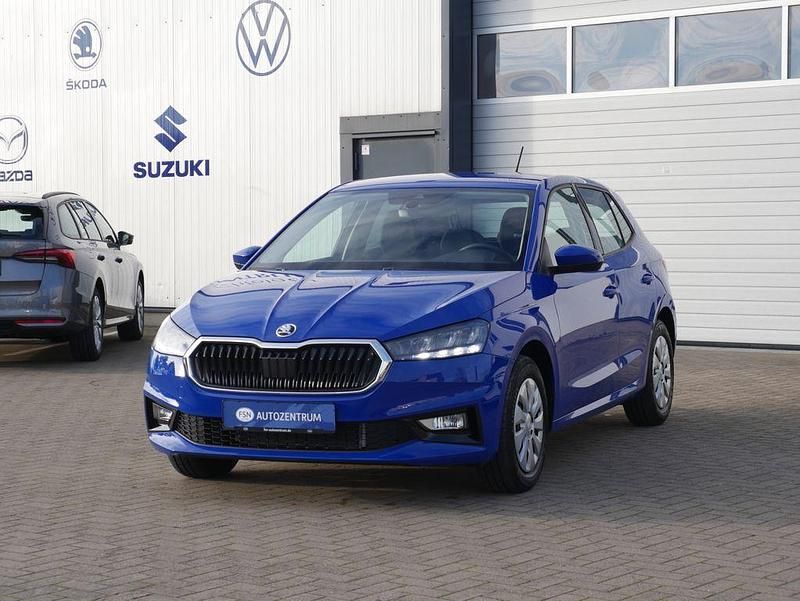 Gebraucht Skoda Fabia Selection 95 PS (69 kW) 2025 Blau Limousine