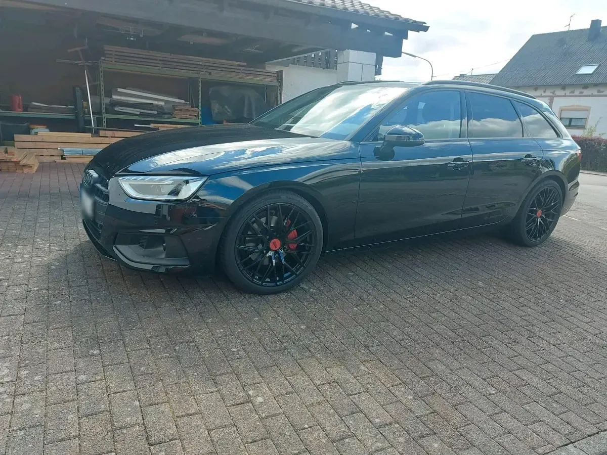 Gebraucht Audi A4 Design 140 PS (102 kW) 2019 Schwarz Kombi