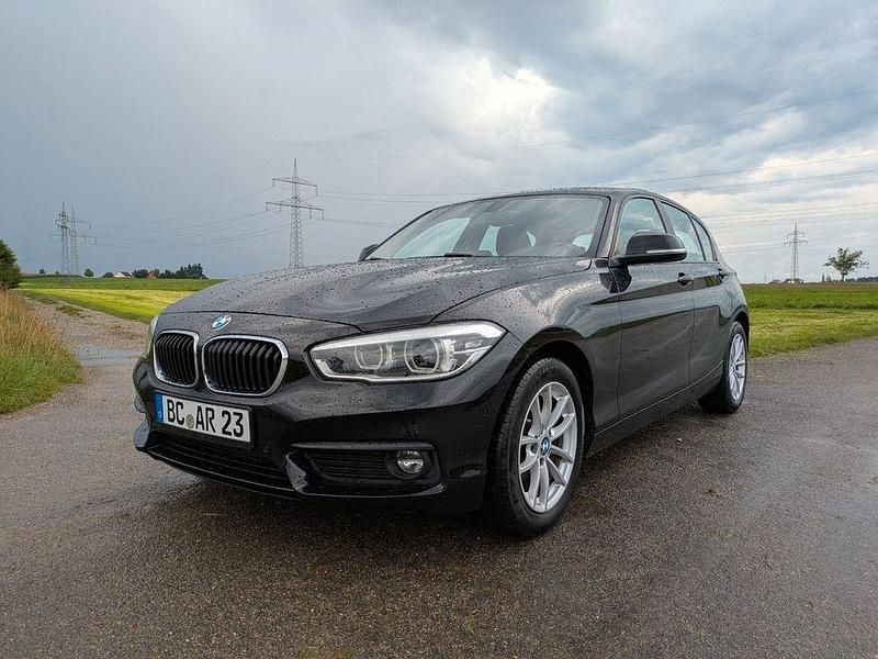 Schwarz Gebraucht 2017 BMW 118 Advantage Kleinwagen | 9.999 € (Guter Preis) - Bild 1/4