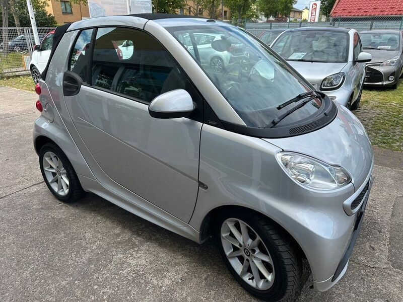 Gebraucht Smart ForTwo Cabrio Pure 71 PS (52 kW) 2014 Silber Cabrio