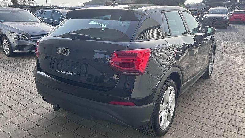 Gebraucht Audi Q2 Design 150 PS (110 kW) 2017 Schwarz SUV