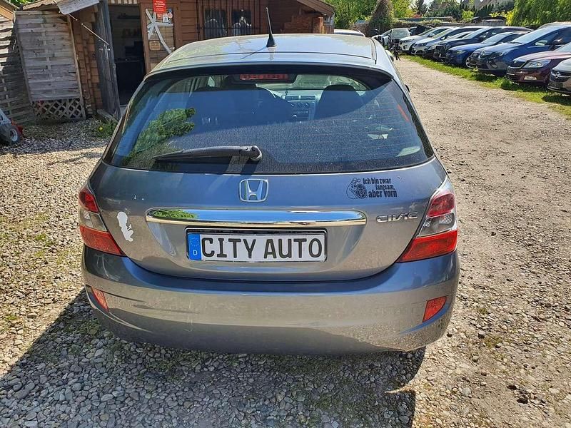 Gebraucht Honda Civic LS 110 PS (80 kW) 2005 Silber Limousine