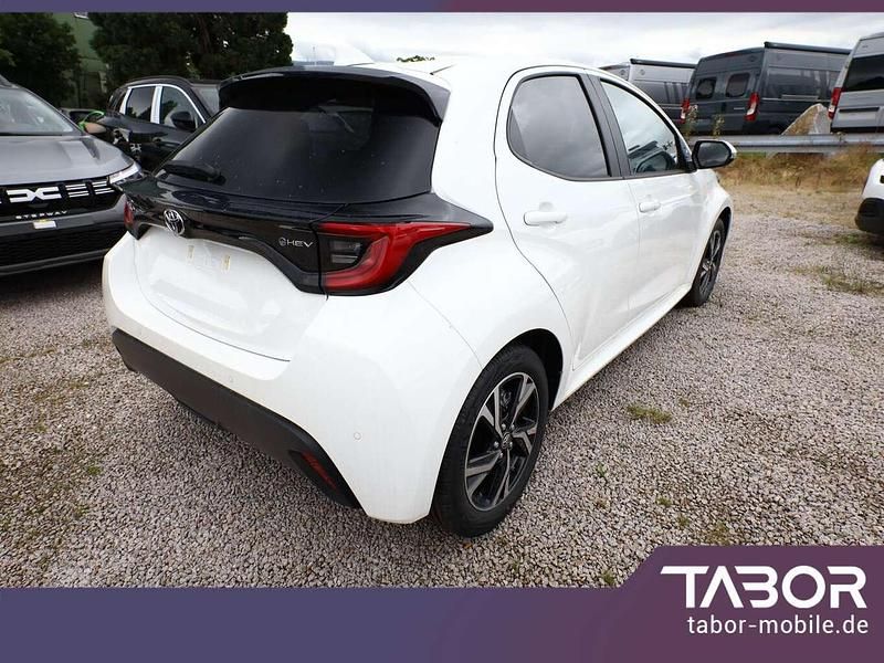 Neu Toyota Yaris Hybrid 116 PS (85 kW) 2026 Pure white Kleinwagen