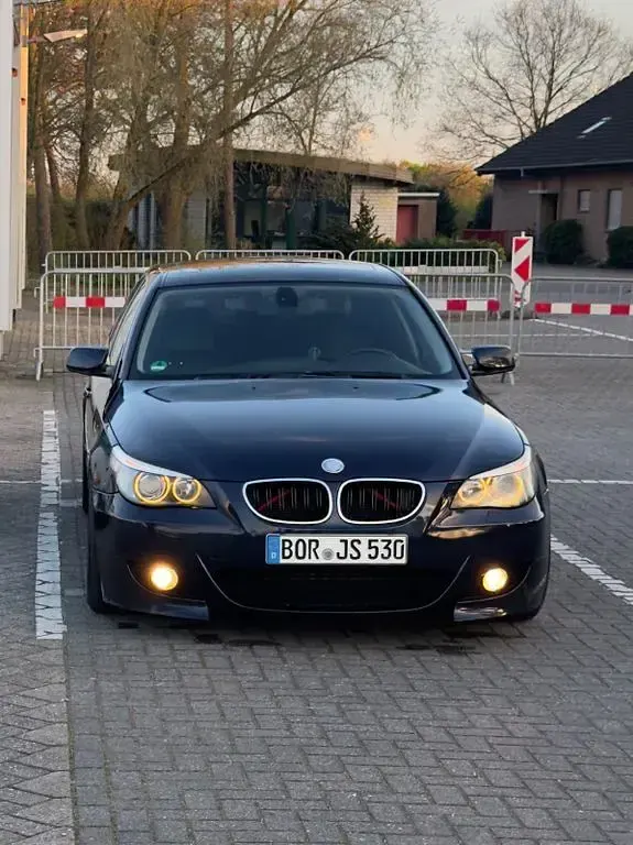 Gebraucht BMW 530 231 PS (169 kW) 2003 Blau Limousine