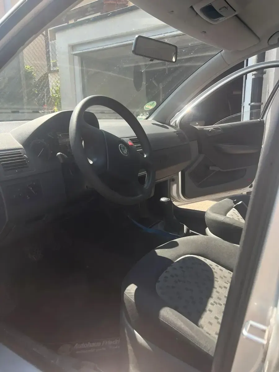 Gebraucht Skoda Fabia 54 PS (39 kW) 2005 Silber Kleinwagen