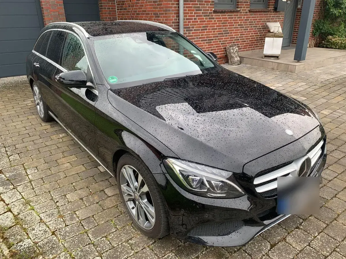 Gebraucht Mercedes C250 204 PS (150 kW) 2015 Schwarz Kombi