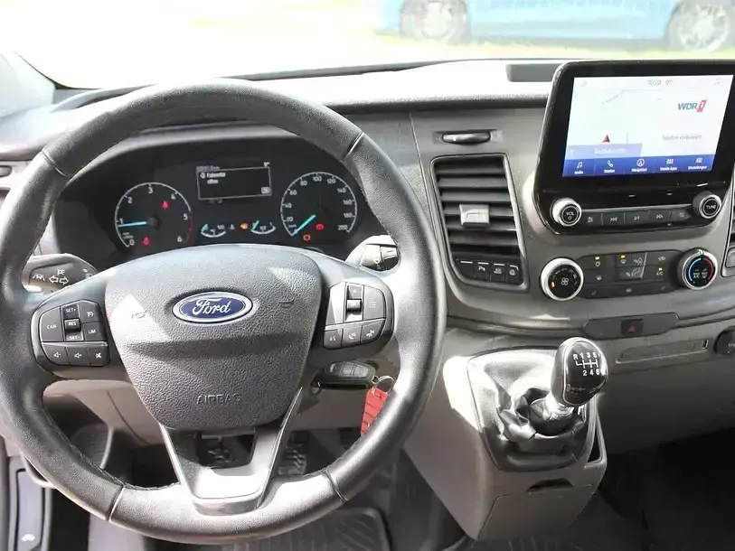 Gebraucht Ford Transit Custom Trend 131 PS (96 kW) 2021 Silber (metallic) Van