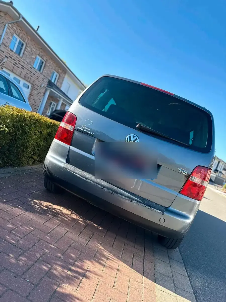 Usata VW Touran 102 CV (75 kW) 2005 Grigio Monovolume