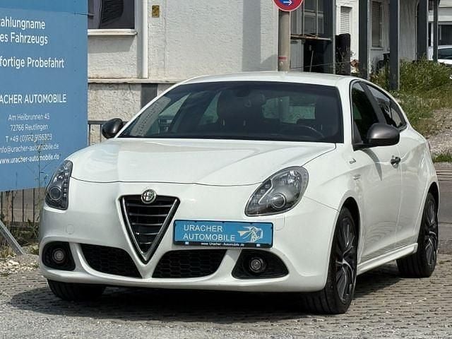 Andere Gebraucht 2015 Alfa Romeo Giulietta Turismo Kleinwagen | 8.490 € (Fairer Preis) - Bild 1/4