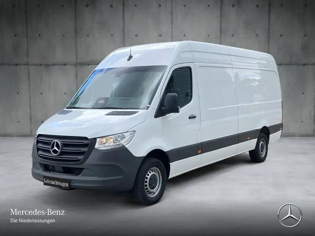 Gebraucht Mercedes Sprinter 170 PS (125 kW) 2025 Weiß Van