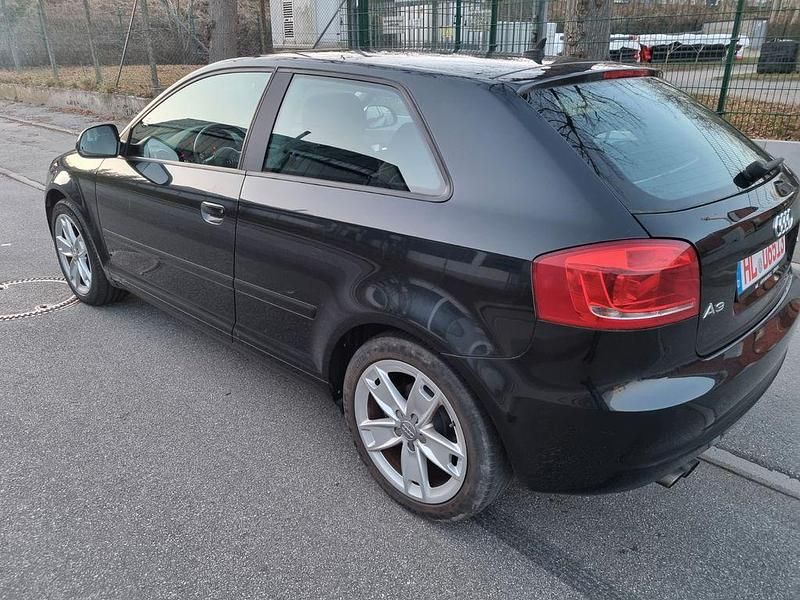 Gebraucht Audi A3 Ambition 125 PS (91 kW) 2010 Schwarz Kleinwagen