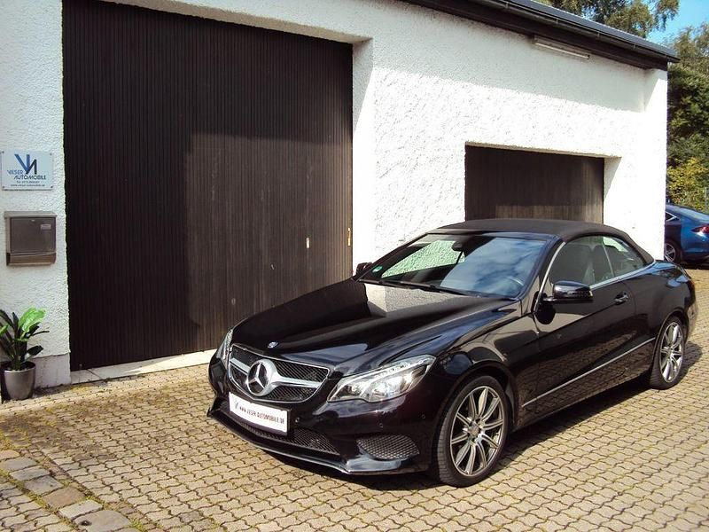 Schwarz Gebraucht 2015 Mercedes E250 Sport Cabrio | 23.900 € (Etwas zu teuer) - Bild 1/4