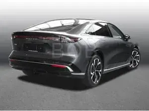 Neu Mazda 6e 180 kW (245 PS) 2026 Grau (machine grey (grau)) Limousine