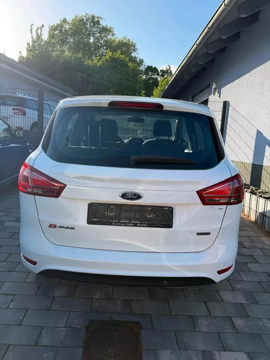 Gebraucht Ford B-MAX 100 PS (73 kW) 2013 Weiß Van / Kleinbus