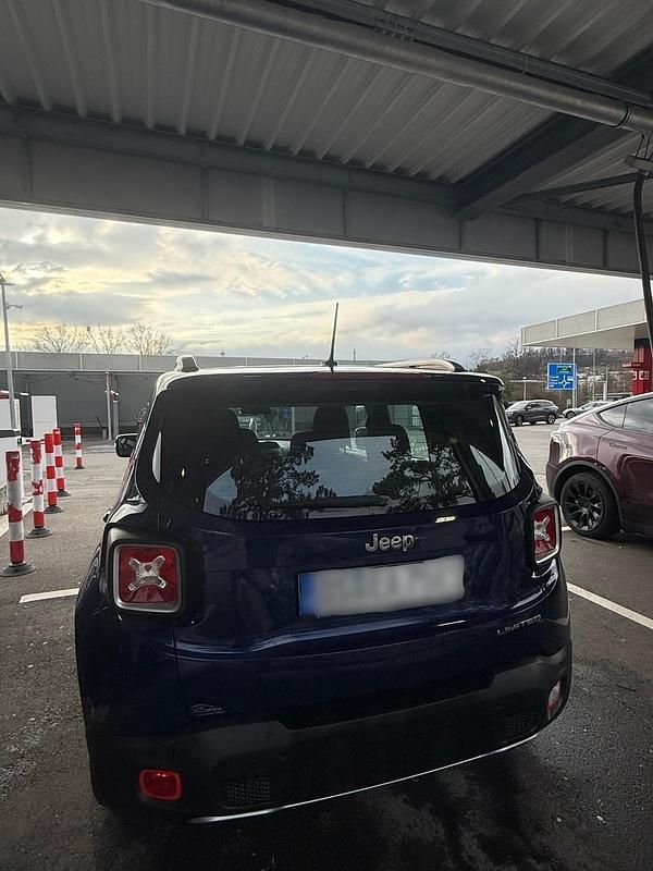 Gebraucht Jeep Renegade 140 PS (102 kW) 2016 Blau SUV