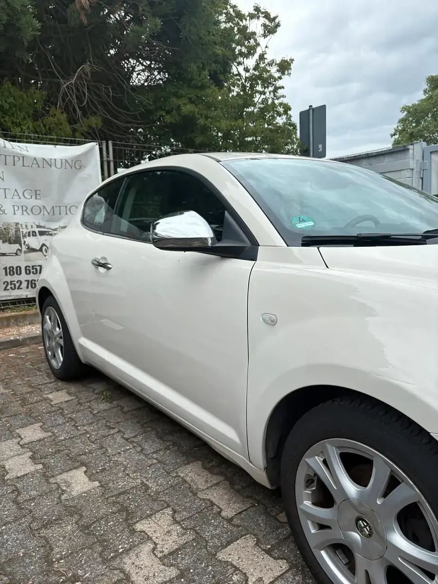 Gebraucht Alfa Romeo MiTo 105 PS (77 kW) 2011 Weiß Kleinwagen