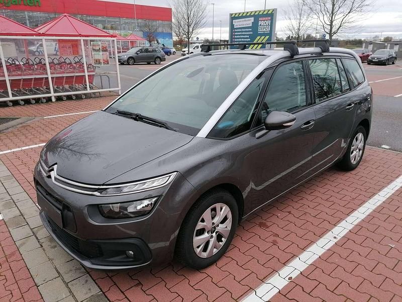 Grau Gebraucht 2018 Citroën C4 SpaceTourer Van / Kleinbus | 8.990 € (Fairer Preis) - Bild 1/4