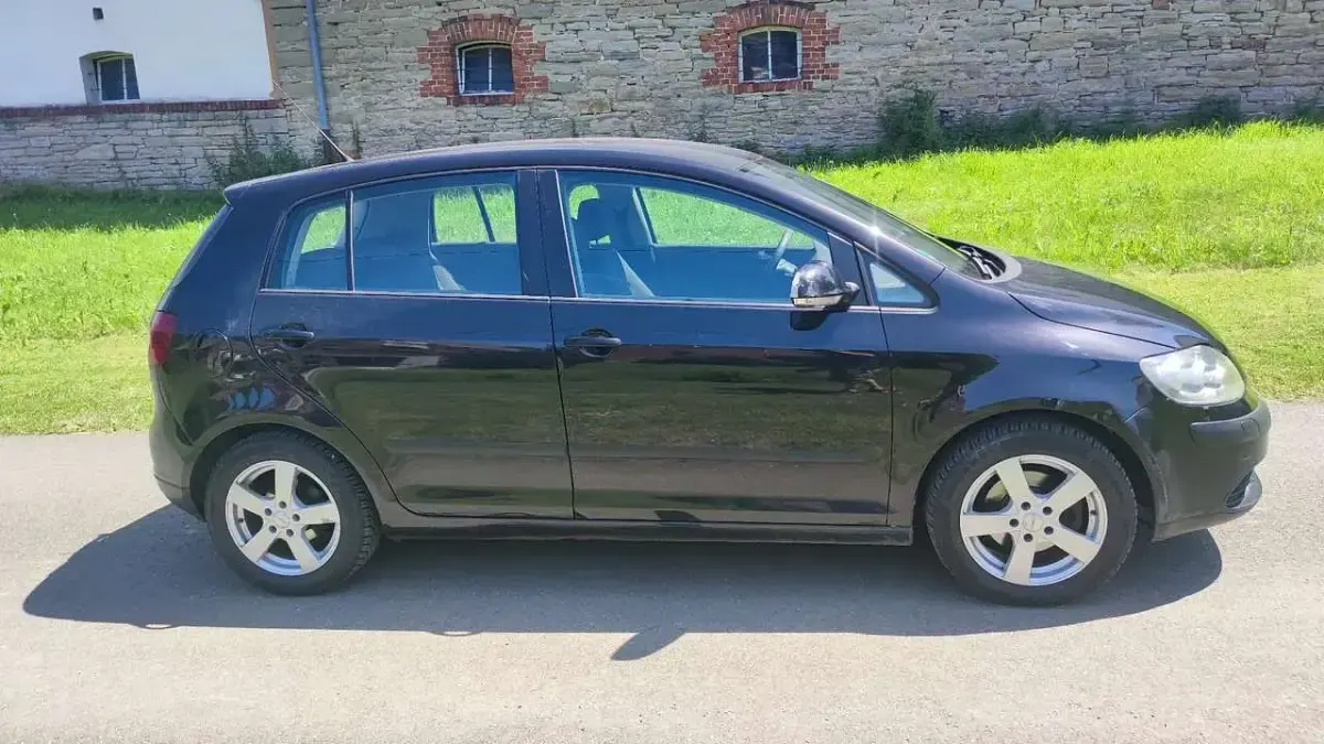 Gebraucht VW Golf Plus Cross Trendline 75 PS (55 kW) 2006 Black magic perleffekt Kleinwagen