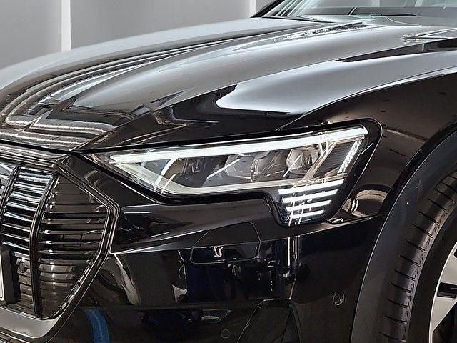 Gebraucht Audi e-tron Advanced Plus 300 kW (408 PS) 2023 Brillantschwarz SUV