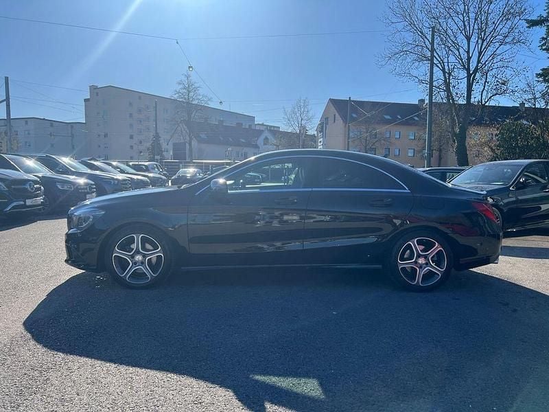 Gebraucht Mercedes CLA200 Urban 156 PS (114 kW) 2016 Schwarz Limousine