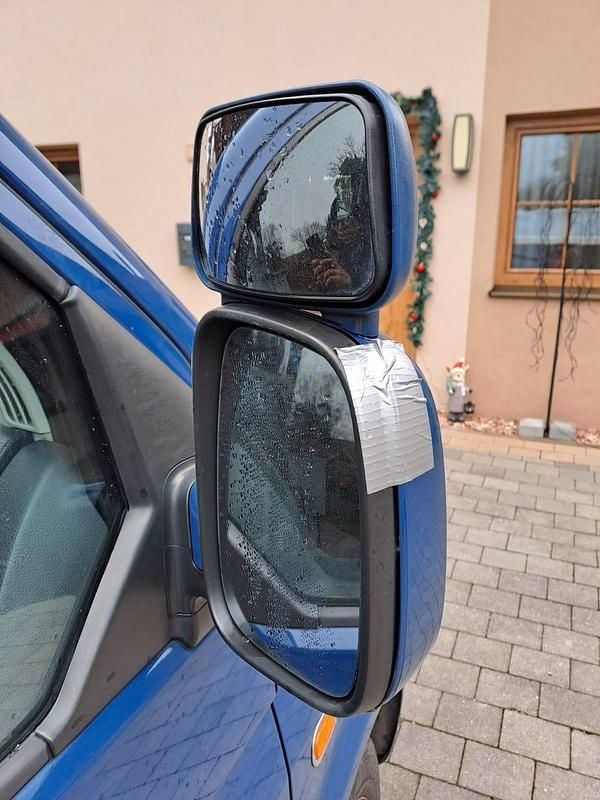 Gebraucht VW T5 131 PS (96 kW) 2006 Blau Van