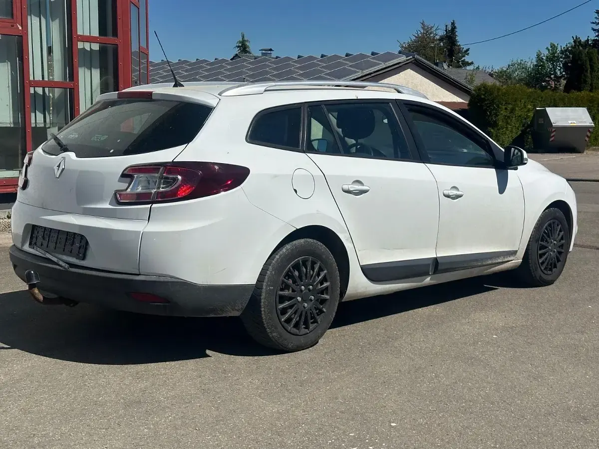 Usata Renault Mégane GrandTour Expression 106 CV (77 kW) 2011 Bianco Station wagon