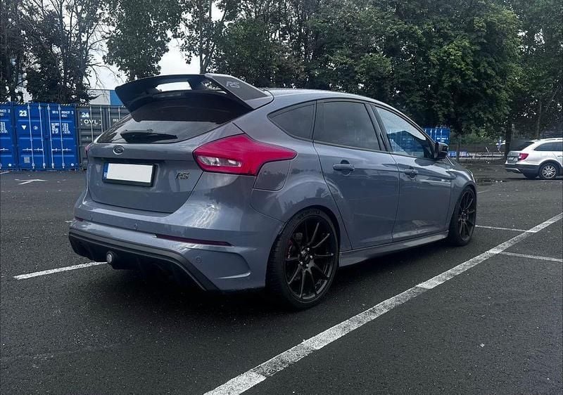 Gebraucht Ford Focus RS 530 PS (389 kW) 2016 Grau Limousine