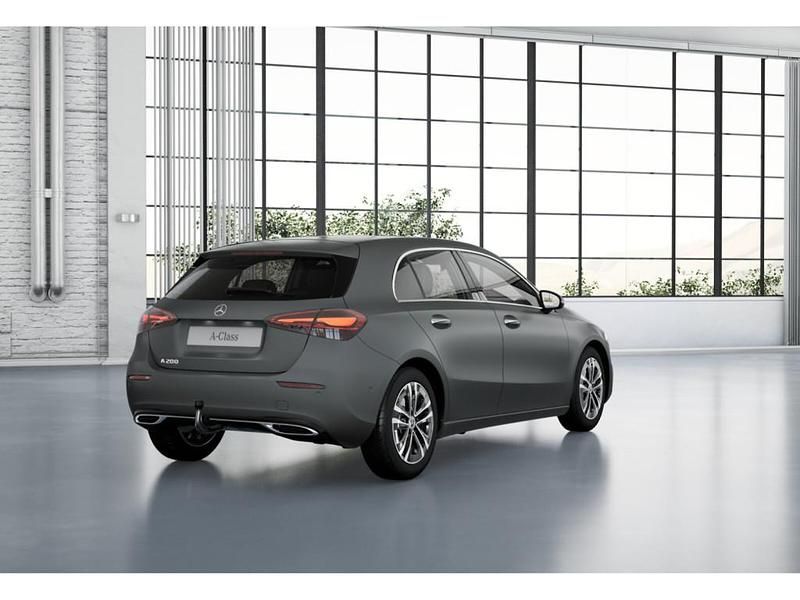 Gebraucht Mercedes A200 Advanced Plus 163 PS (119 kW) 2026 Andere / manufaktur magno lack manufaktur Limousine