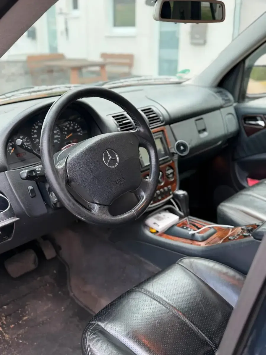 Gebraucht Mercedes ML320 218 PS (160 kW) 2001 Blau SUV