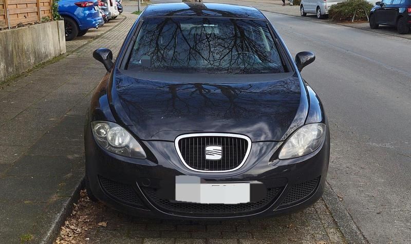 Schwarz Gebraucht 2008 Seat Leon Limousine | 1.300 € (Guter Preis) - Bild 1/4
