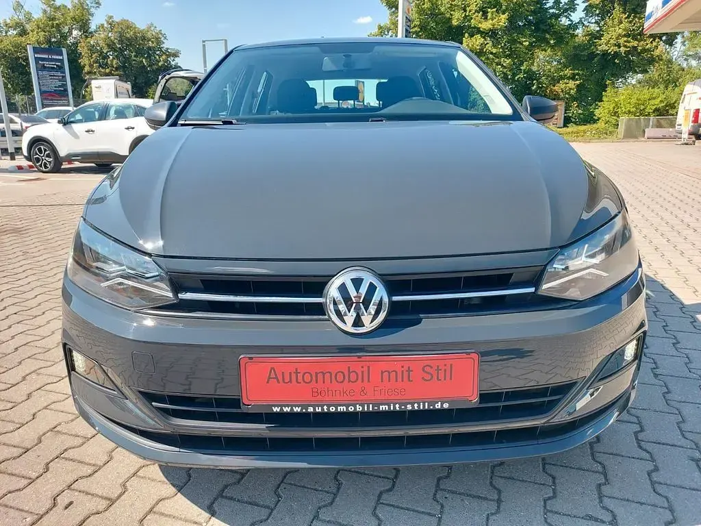 Gebraucht VW Polo Trendline 80 PS (58 kW) 2019 Grau Kleinwagen