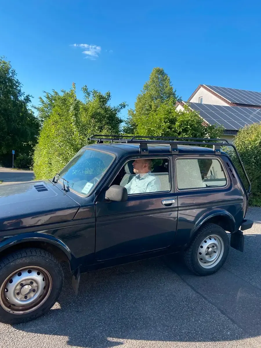 Second-hand Lada niva 81 CP (59 kW) 2012 Albastru SUV