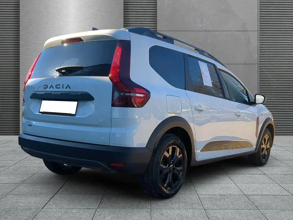 Neu Dacia Jogger Extreme 141 PS (103 kW) 2025 Arktisweiß Van / Kleinbus