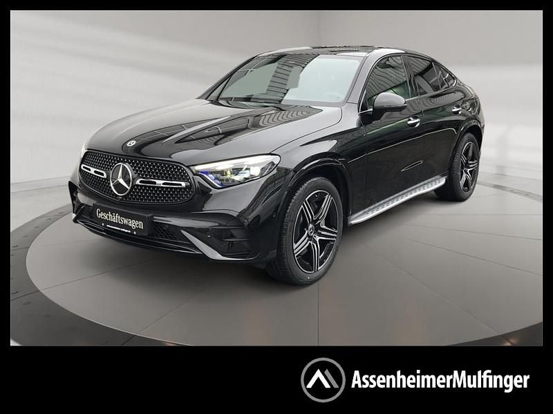 Metalliclack obsidianschwarz Gebraucht 2025 Mercedes GLC220 Coupé | 71.890 € (Etwas zu teuer) - Bild 1/4