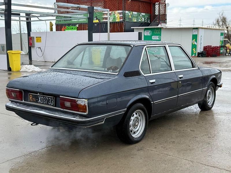 Gebraucht BMW 518 90 PS (66 kW) 1980 Grau Limousine