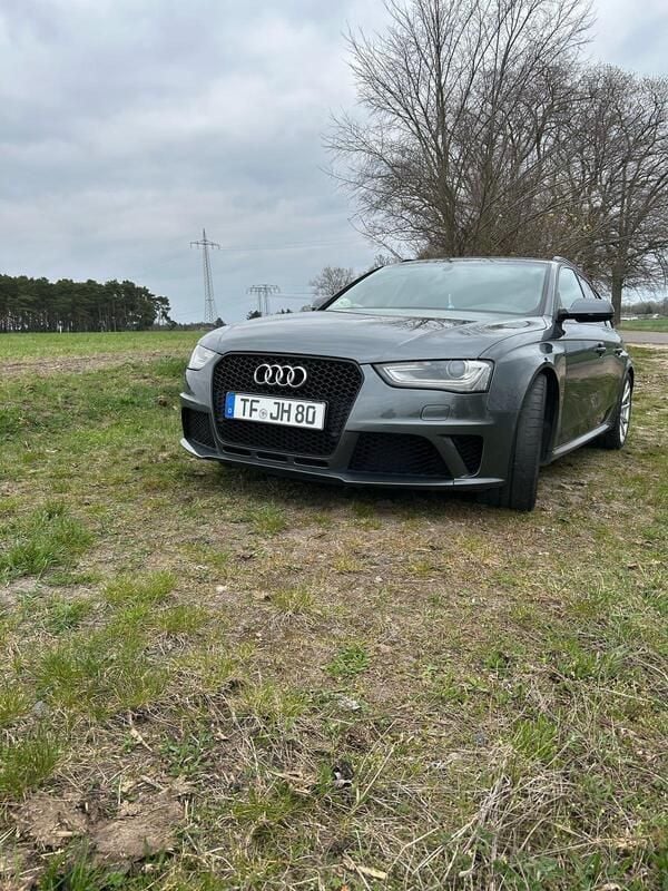 Grau Gebraucht 2013 Audi RS4 Design Kombi | 35.000 € (Superpreis) - Bild 1/4