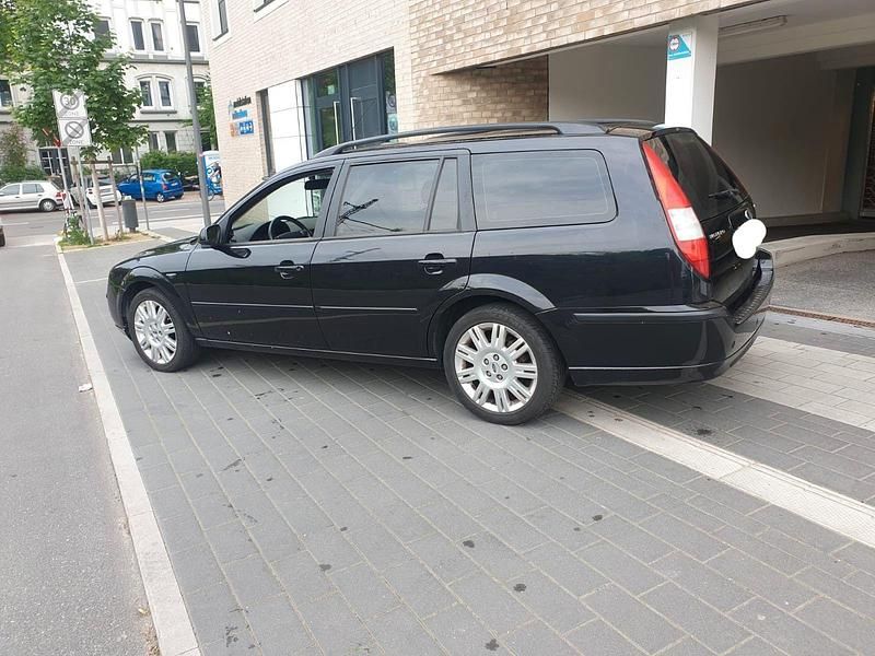 Gebraucht Ford Mondeo Titanium X 131 PS (96 kW) 2006 Schwarz Kombi