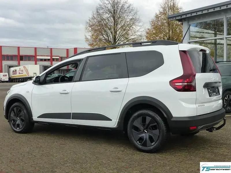 Second-hand Dacia Jogger Expression 101 CP (74 kW) 2024 Andere Monovolum