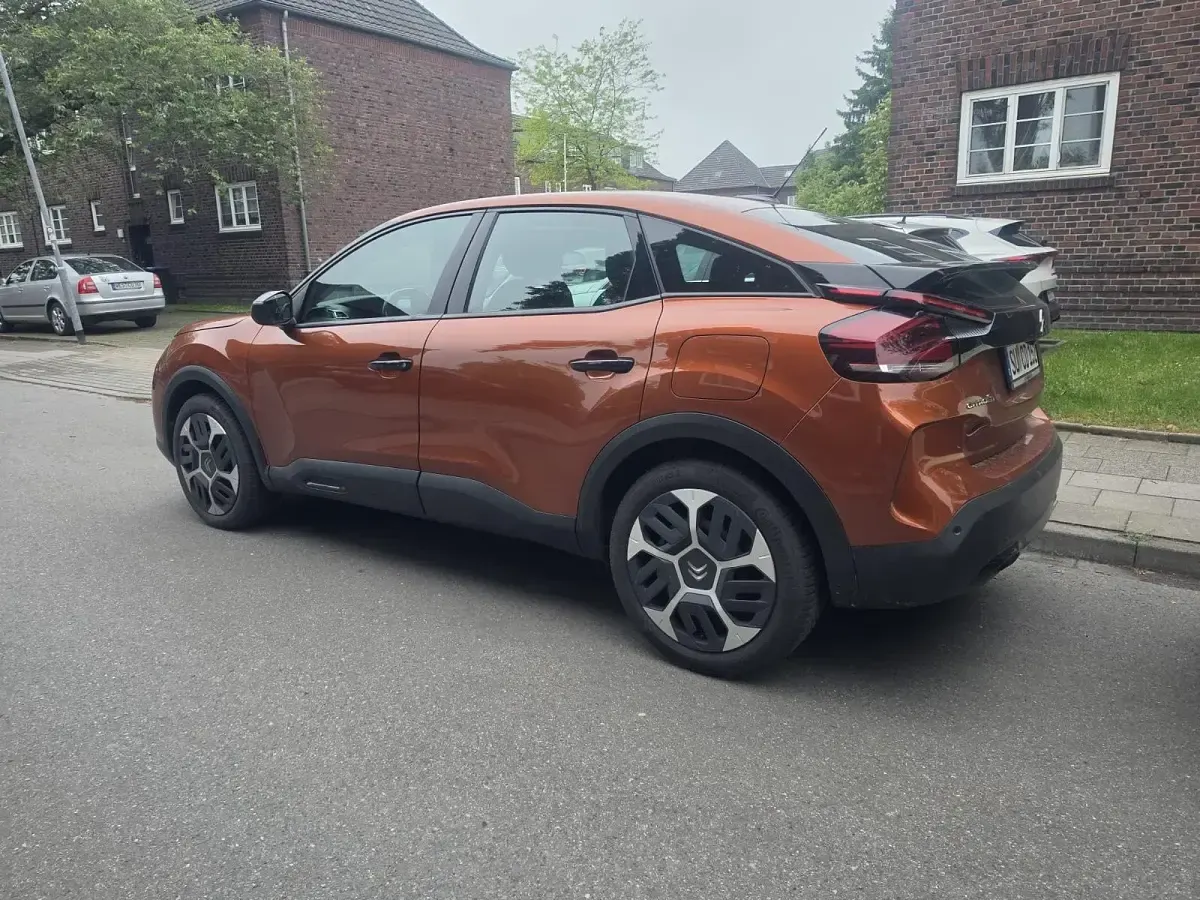 Gebraucht Citroën C4 131 PS (96 kW) 2021 Orange SUV
