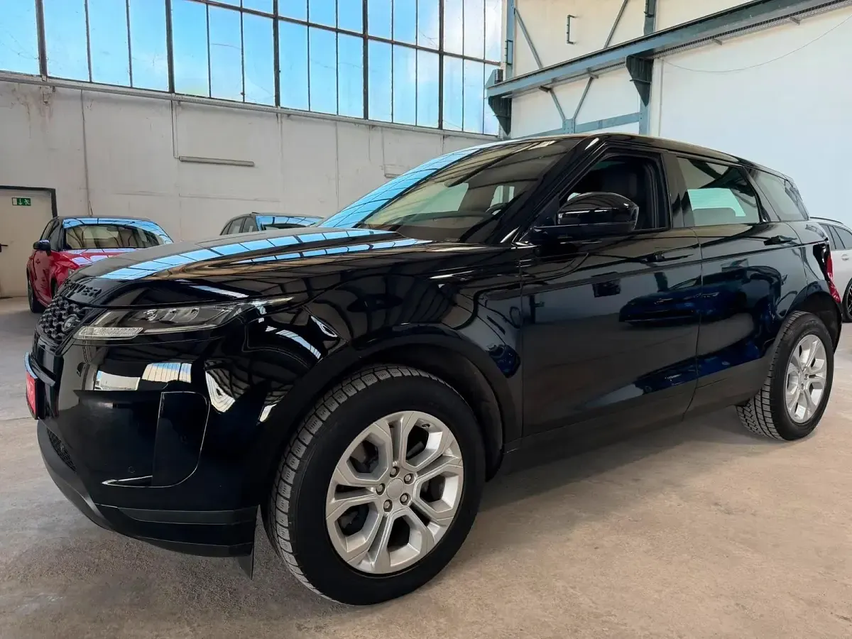 Gebraucht Land Rover Range Rover evoque 150 PS (110 kW) 2019 Schwarz SUV