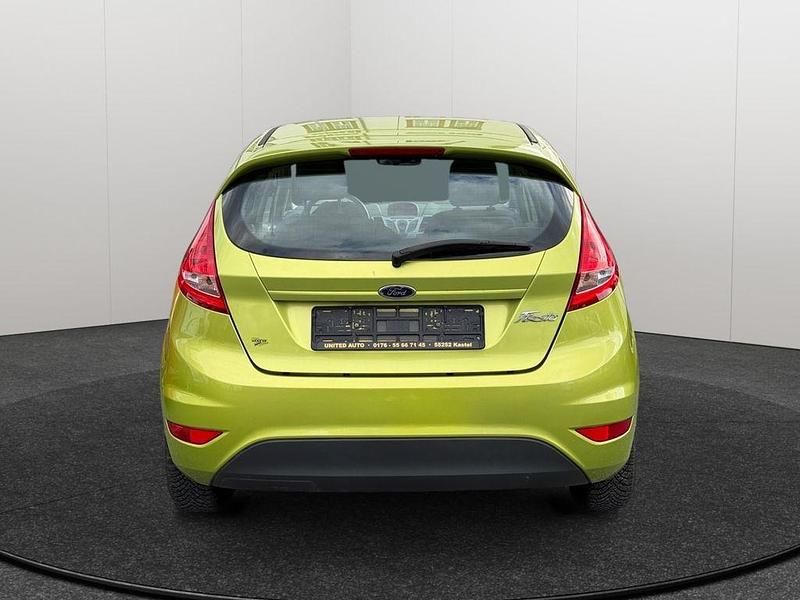 Gebraucht Ford Fiesta Trend 82 PS (60 kW) 2009 Grün Kleinwagen