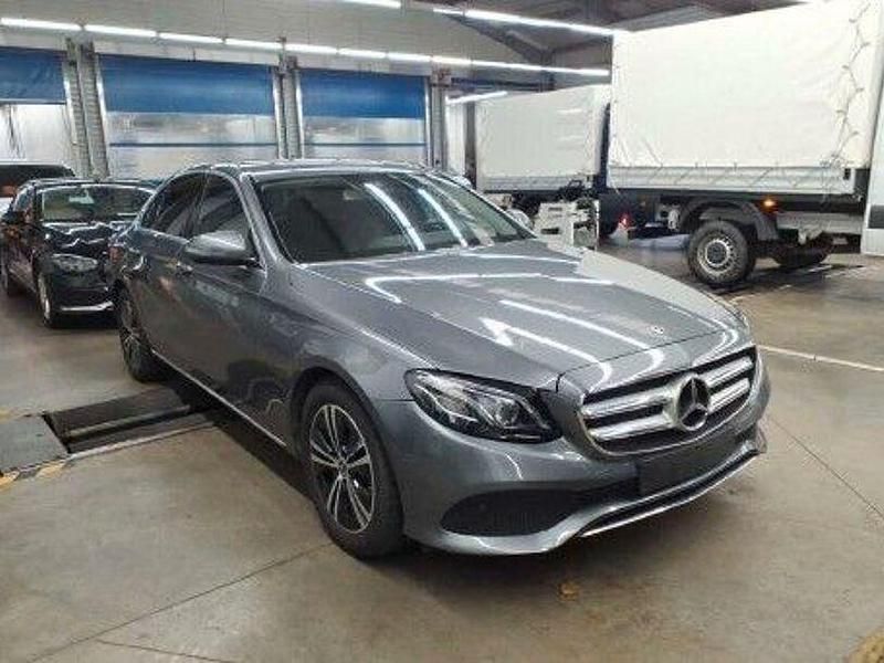 Gebraucht Mercedes E200 Avantgarde 184 PS (135 kW) 2017 Grau Limousine