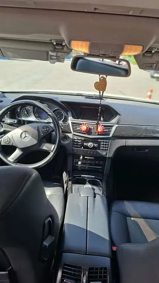 Gebraucht Mercedes E220 Avantgarde 170 PS (125 kW) 2012 Kombi