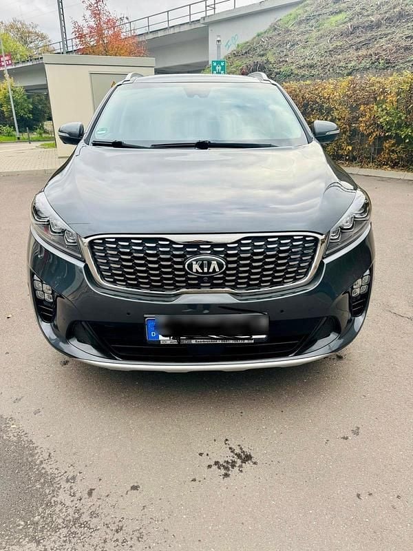 Grau Gebraucht 2018 Kia Sorento GT-Line SUV | 21.900 € (Superpreis) - Bild 1/4