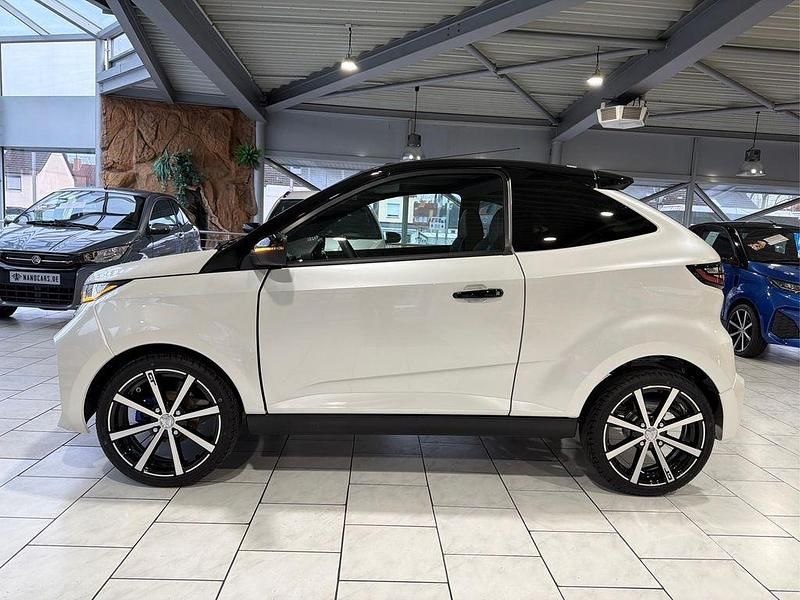 Neu Aixam Coupe GTI 2025 Perlmuttweiß Coupé