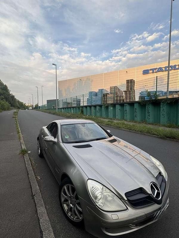 Grau Gebraucht 2004 Mercedes SLK200 Cabrio | 6.990 € (Superpreis) - Bild 1/4