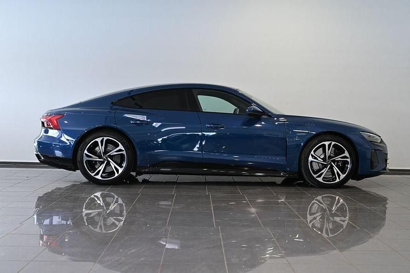 Gebraucht Audi e-tron GT quattro Sport 350 kW (476 PS) 2022 Blau Limousine